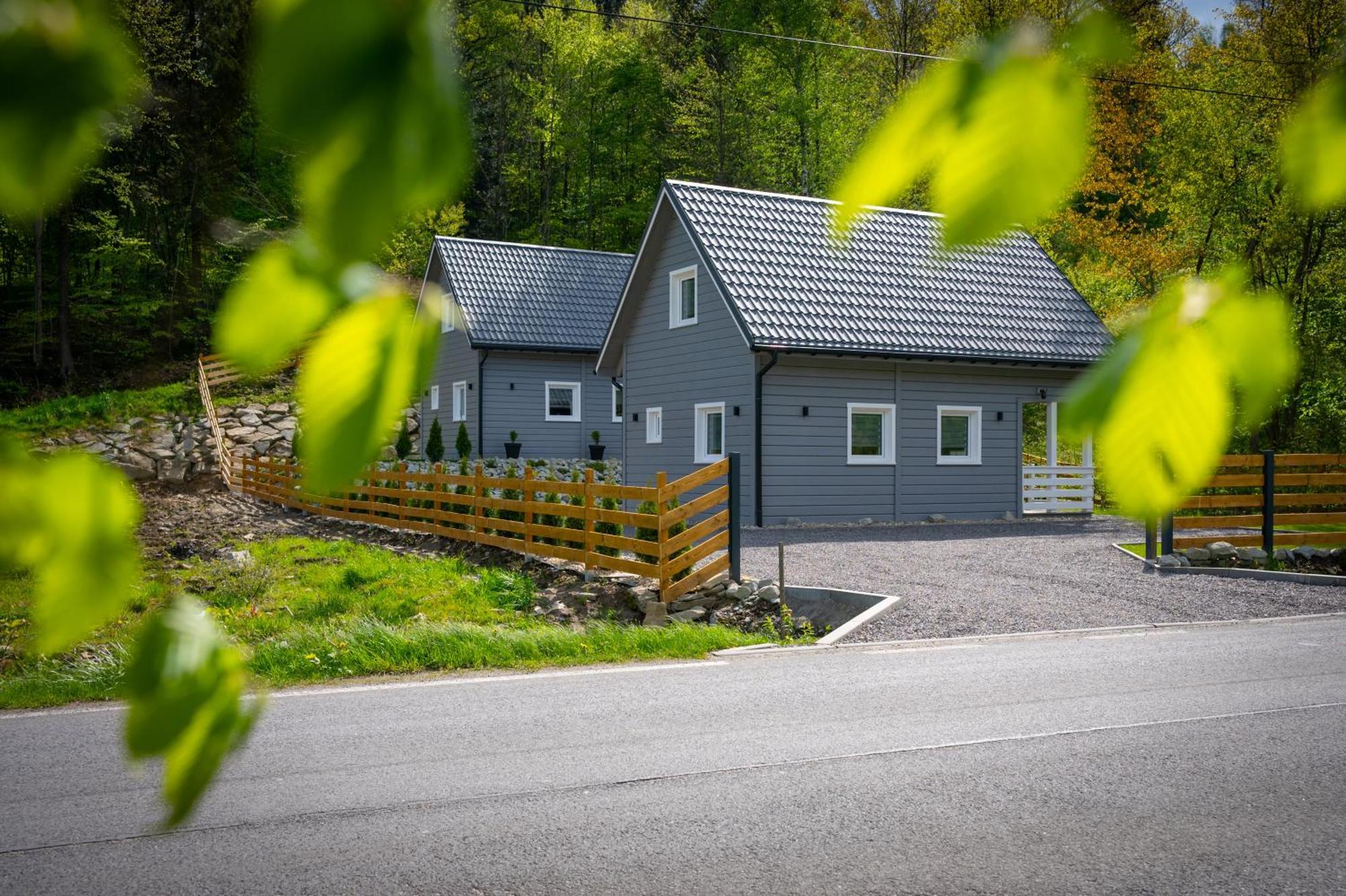 Domki U Sosny - Nowoczesne Domki Na Wylacznosc, Spokojna Okolica Blisko Lasu I Szlaku, 1,2 Km Od Centrum Brennej Brenna Extérieur photo